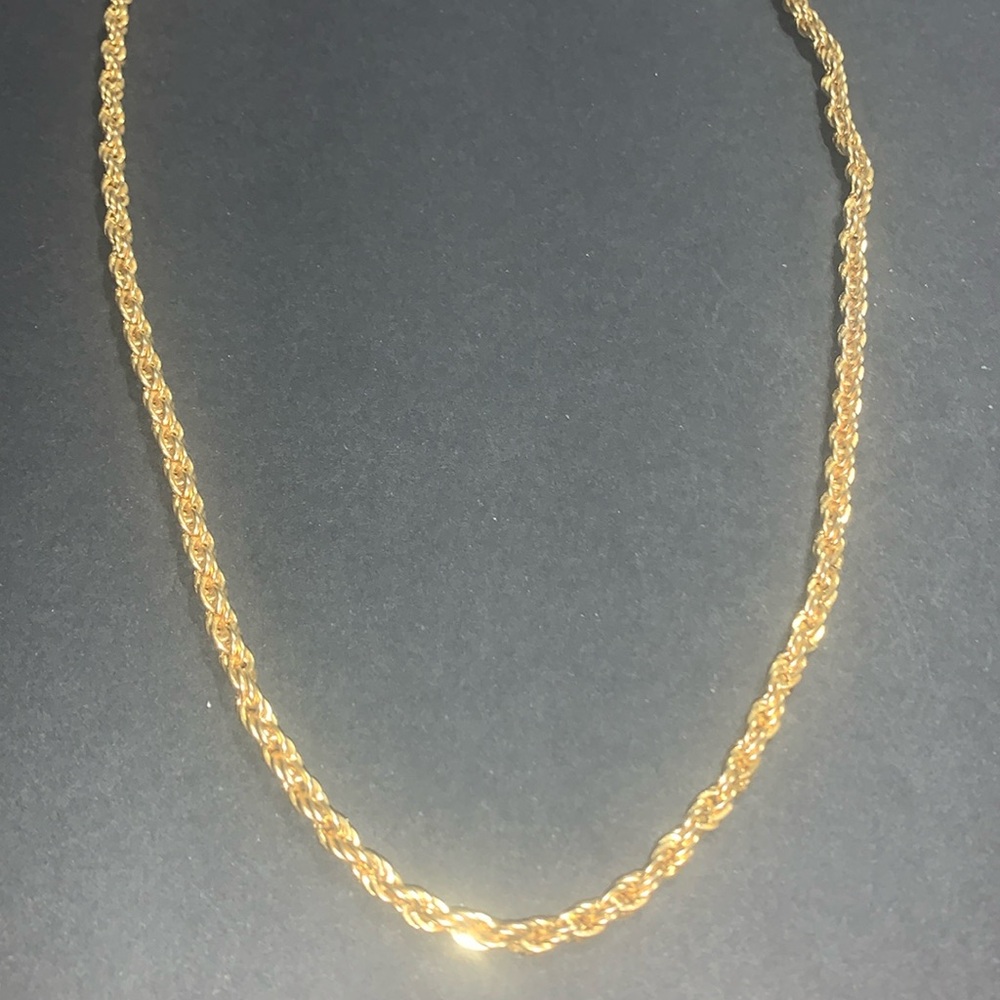 24 inch Faux Gold Rope chain with great cuts for the real look